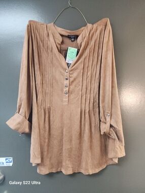 Cocomo Brown Pleated Button-Front Tunic